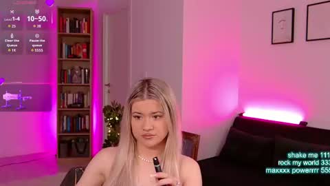 cutiepie69__ online show from June 2026 07:27:02 PM