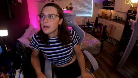 cutiepiescarlett online show from May 2026 12:29:01 AM