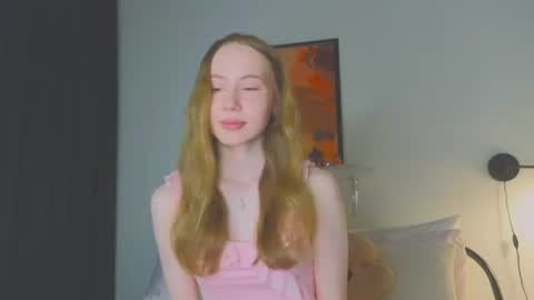 Snapshot of cuute_angell chatting on June 2026 05:06:02 PM Virginia See you on Sunday online show from June 2026 05:06:02 PM