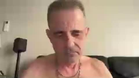 cwaddle online show from July 2026 06:02:02 PM