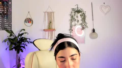 Liz online show from April 2026 12:15:01 AM