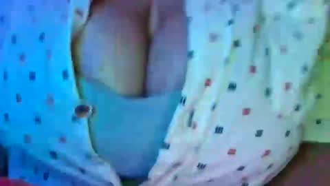 Daddett iS Wett online show from February 2025 08:32:01 PM