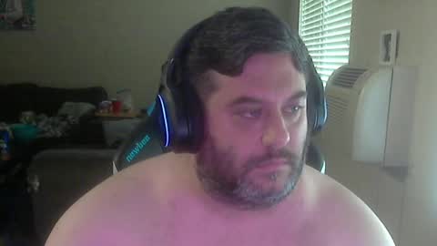 daddybody4u online show from April 2026 06:47:02 PM