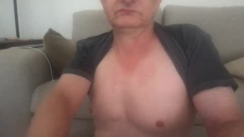 daddymike92883_1 online show from January 2025 08:10:02 PM