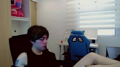 dae_lune online show from February 2026 09:32:02 PM