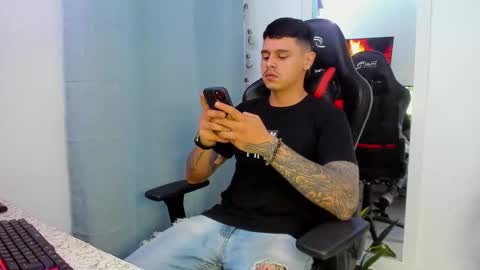 Snapshot of dage_19 chatting on October 2025 05:19:02 AM my name is Jhon and I live in colombia online show from October 2025 05:19:02 AM