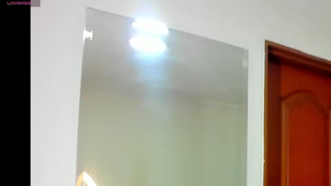 Dahiana  online show from April 2026 12:22:01 PM