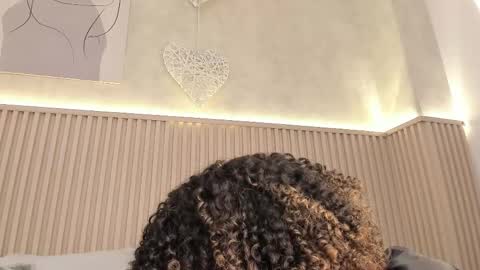 Daiana online show from April 2026 07:58:02 PM