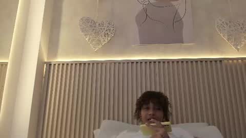 Snapshot of daiana_curly chatting on June 2026 07:02:01 PM Daiana online show from June 2026 07:02:01 PM