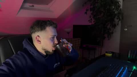 Daimon  online show from February 2026 06:49:02 PM