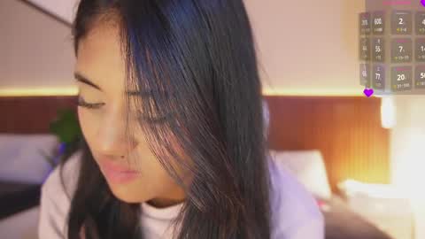 Daisy online show from April 2026 10:22:02 PM