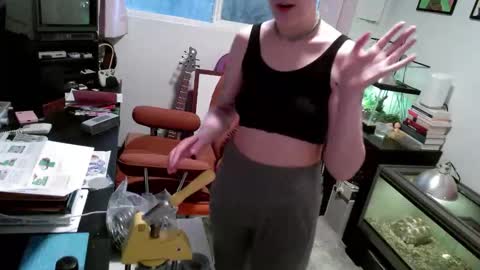 Snapshot of daisymynx chatting on March 2026 01:21:01 AM daisymynx online show from March 2026 01:21:01 AM