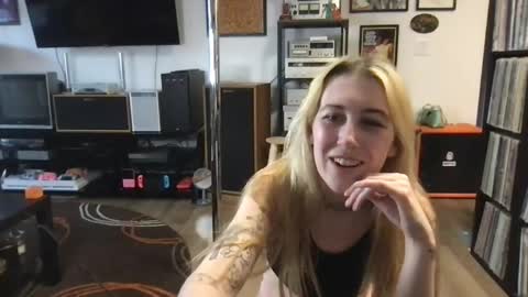 daisymynx online show from May 2026 02:09:02 AM