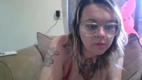 DaisyTucson online show from April 2026 10:12:02 PM