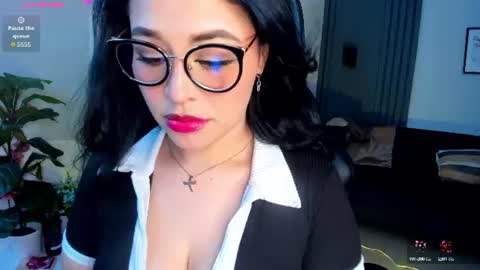 Snapshot of dakhota_rouge chatting on June 2026 04:54:02 AM Dakhota online show from June 2026 04:54:02 AM