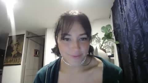 IG  dakotasofiaa online show from January 2025 12:48:02 AM