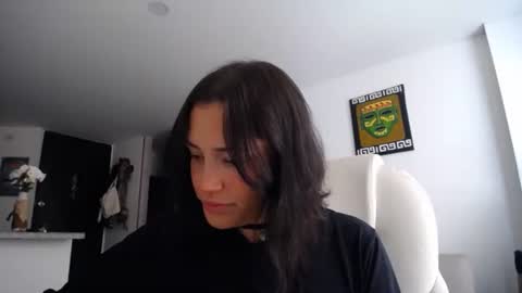 IG  dakotasofiaa online show from March 2025 02:45:02 PM