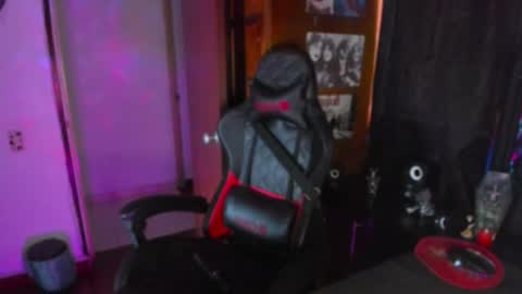 Dakota Crab online show from January 2025 06:58:02 PM