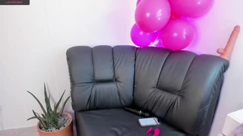 Dalila Lu online show from April 2026 03:50:01 PM