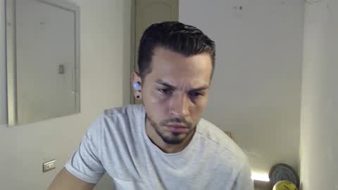 Damian online show from October 2025 05:02:02 PM