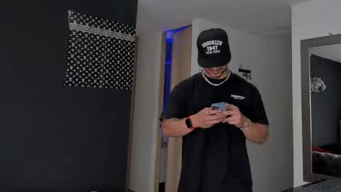 INSTAGRAM  DAMMIANMILLEROFICIAL online show from January 2026 05:27:02 PM