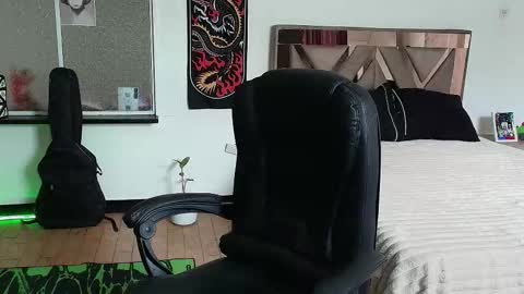 Damon online show from October 2025 08:09:02 PM