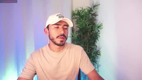 damon_frost online show from April 2026 09:32:01 PM