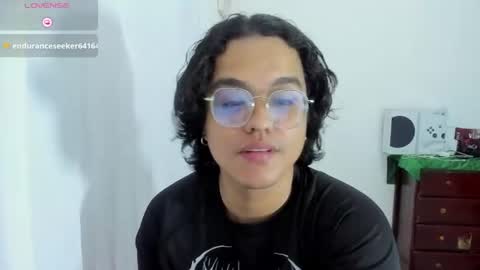Snapshot of dan_blous chatting on July 2026 03:23:01 AM Diane Blosson online show from July 2026 03:23:01 AM