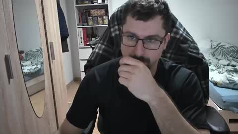 King Dan online show from November 2025 08:16:01 PM