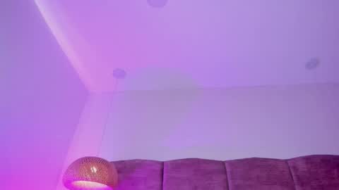   online show from April 2026 02:53:02 AM