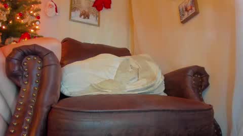 danidollxxx online show from November 2025 02:55:01 AM