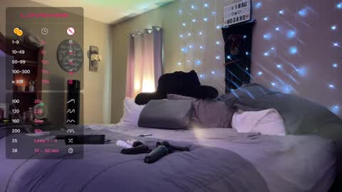 Dani Dragon online show from December 2024 04:17:01 PM