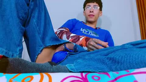 daniel_deluxx online show from May 2026 02:40:02 AM