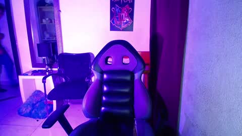 Snapshot of daniel_velez26 chatting on November 2025 04:01:01 AM daniel_velez26 online show from November 2025 04:01:01 AM