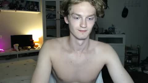 Snapshot of daniel_yumm chatting on June 2026 10:14:02 PM Daniel online show from June 2026 10:14:02 PM
