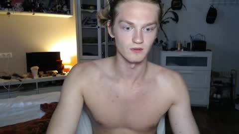 Snapshot of daniel_yumm chatting on July 2026 03:25:02 AM Daniel online show from July 2026 03:25:02 AM