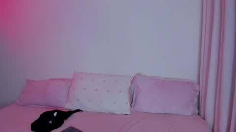 Snapshot of daniela_days chatting on July 2026 06:00:02 AM Dani online show from July 2026 06:00:02 AM