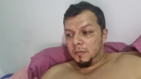 Snapshot of danieldiaz2019 chatting on January 2025 03:53:02 AM Dani2008 online show from January 2025 03:53:02 AM
