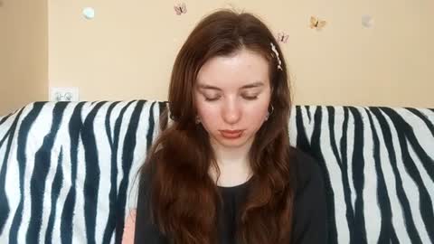 Snapshot of daniellevaulet chatting on June 2026 07:33:01 AM Mia online show from June 2026 07:33:01 AM