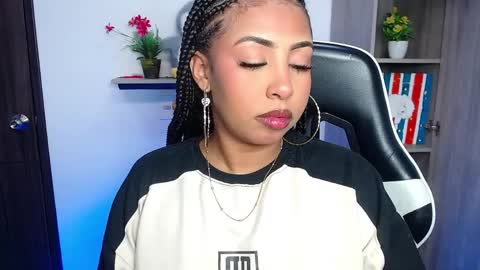 Danna online show from April 2026 02:03:02 PM