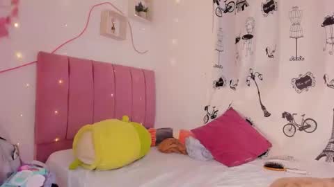 dannagabriella online show from May 2026 04:52:01 AM