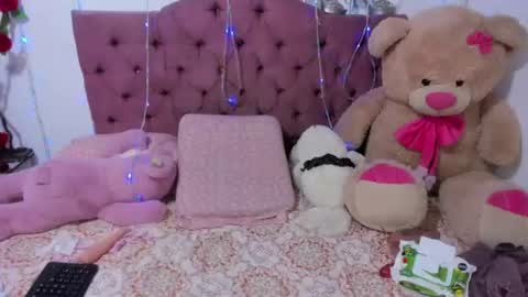 Snapshot of dannajeins chatting on July 2026 05:26:02 PM Danna Sofia jeins online show from July 2026 05:26:02 PM