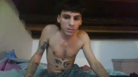 Snapshot of dany_peque chatting on November 2025 04:01:02 AM dany_peque online show from November 2025 04:01:02 AM