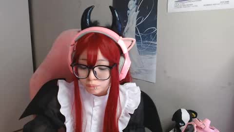 danyelleeyermann online show from May 2026 12:54:02 PM