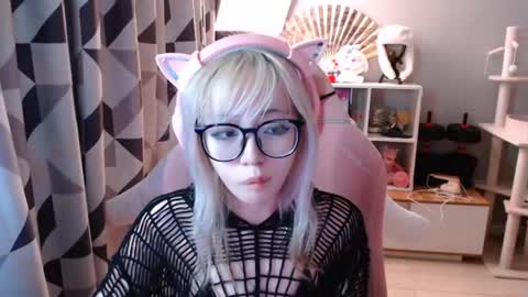 danyelleeyermann online show from June 2026 04:07:02 PM