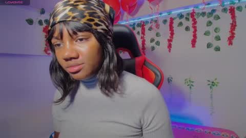 Snapshot of daphnewalker__ chatting on February 2025 12:51:02 AM Daphne online show from February 2025 12:51:02 AM