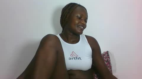 ESTHER online show from March 2026 09:21:01 PM