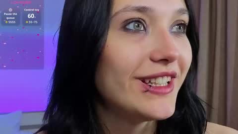 Darcy online show from April 2026 01:52:01 AM