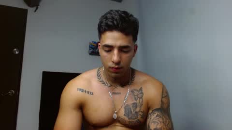 Darius Phoenix  online show from February 2026 12:25:01 AM