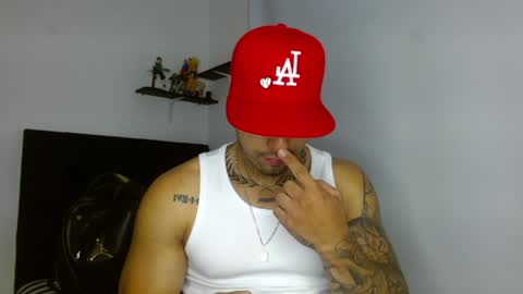 Darius Phoenix  online show from March 2026 09:14:02 PM